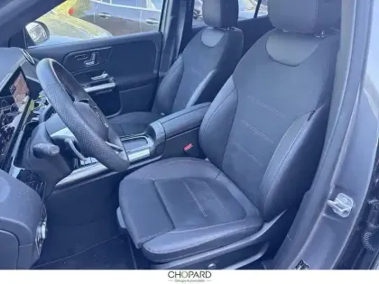 Photo 8 Mercedes GLA  200 d 8G-DCT