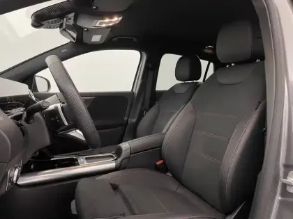 Photo 33 Mercedes GLA  200 d 8G-DCT