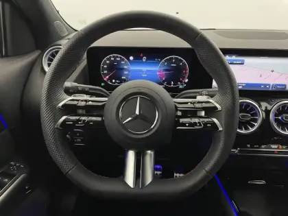 Photo 41 Mercedes GLA  200 d 8G-DCT