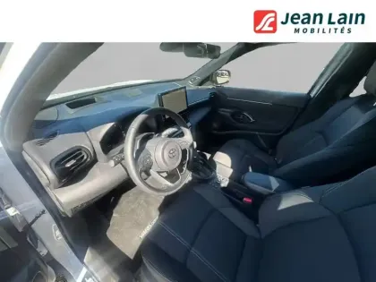 Photo 10 Toyota Yaris  Cross Hybride 130h AWD-i
