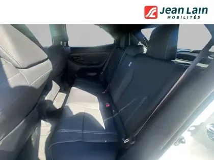 Photo 16 Toyota Yaris  Cross Hybride 130h AWD-i