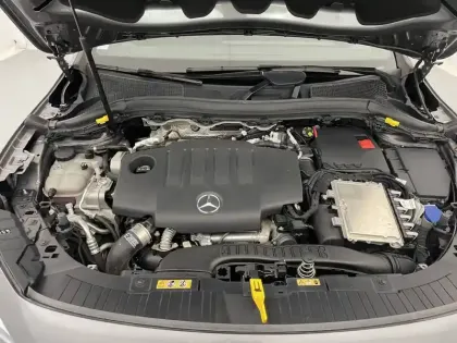Photo 40 Mercedes GLA  200 d 8G-DCT