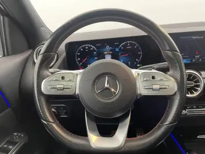 Photo 43 Mercedes GLA  200 d 8G-DCT