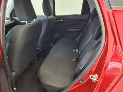 Photo 9 Suzuki Swift  1.2 Dualjet Hybrid Auto (CVT)