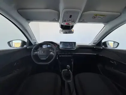 Photo 16 Peugeot 208  Turbo 100 ch BVM6