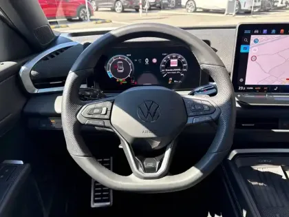 Photo 5 Volkswagen T-roc  1.5 eTSI EVO2 Hybrid 150 ch DSG7