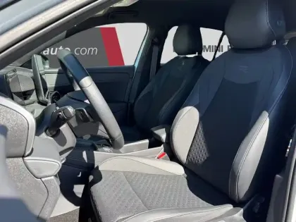 Photo 8 Volkswagen T-roc  1.5 eTSI EVO2 Hybrid 150 ch DSG7