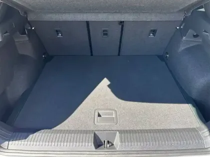 Photo 6 Volkswagen T-roc  1.5 eTSI EVO2 Hybrid 150 ch DSG7
