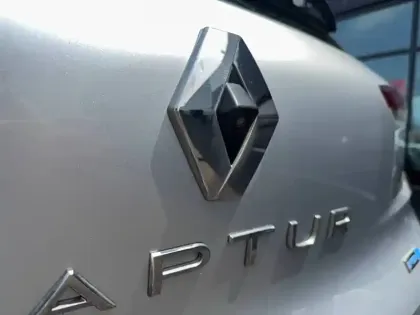 Photo 8 Renault Captur  E-Tech 145 - 21