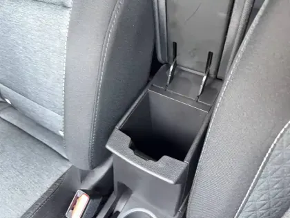 Photo 41 Renault Captur  E-Tech 145 - 21