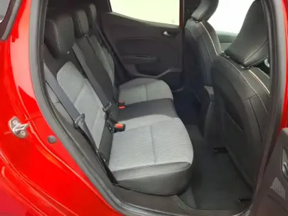 Photo 20 Renault Clio  E-Tech full hybrid 145