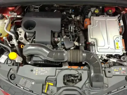 Photo 12 Renault Clio  E-Tech full hybrid 145