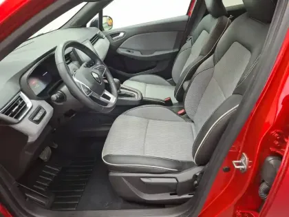 Photo 25 Renault Clio  E-Tech full hybrid 145