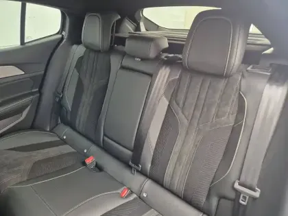Photo 9 Peugeot 408  PHEV 225 e-EAT8