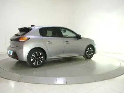 Photo 24 Peugeot 208  Hybrid 110 e-DCS6