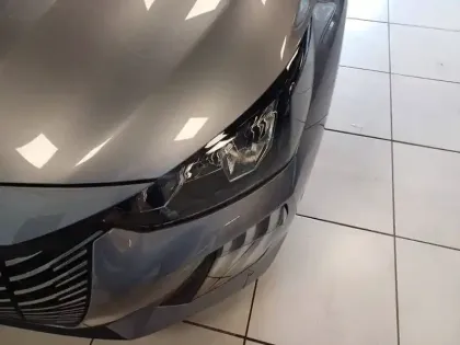 Photo 15 Peugeot 208  Hybrid 110 e-DCS6
