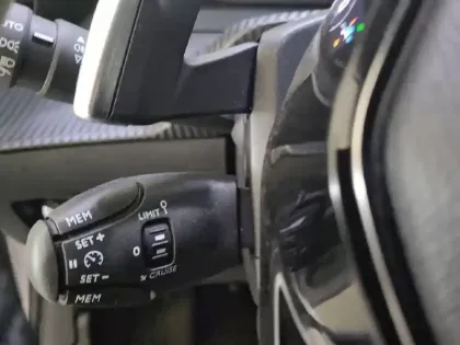 Photo 45 Peugeot 208  Hybrid 110 e-DCS6