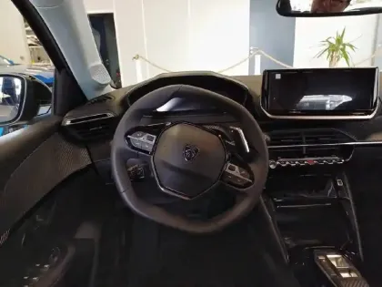 Photo 8 Peugeot 208  Hybrid 110 e-DCS6