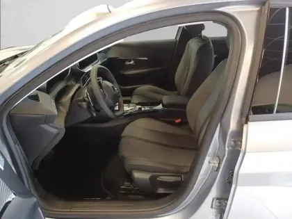 Photo 10 Peugeot 208  Hybrid 110 e-DCS6