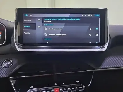 Photo 40 Peugeot 208  Hybrid 110 e-DCS6