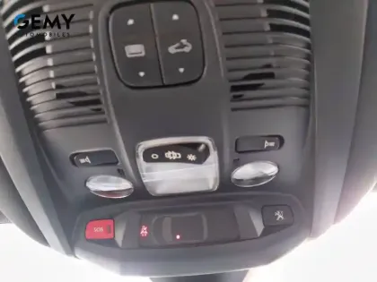 Photo 23 Peugeot 3008  Hybrid 225 e-EAT8