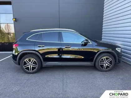 Photo 35 Mercedes GLA  200 d 8G-DCT