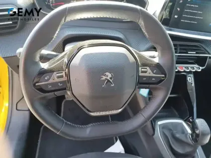 Photo 19 Peugeot 208  PureTech 75 S&S BVM5