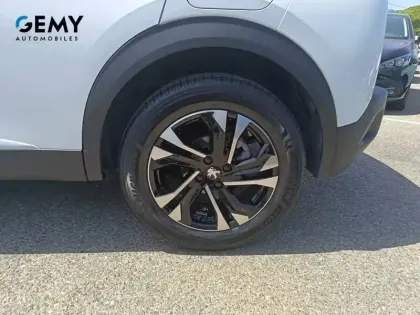 Photo 10 Peugeot 2008  PureTech 130 S&S EAT8