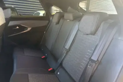 Photo 9 Peugeot 3008  Hybrid 136 e-DCS6