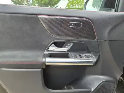 Photo 12 Mercedes GLA  200 7G-DCT