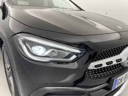 Photo 54 Mercedes GLA  200 7G-DCT