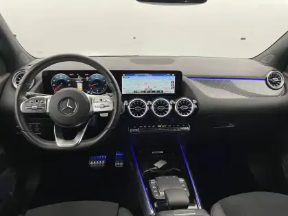 Photo 50 Mercedes GLA  200 7G-DCT