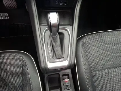 Photo 34 Renault Captur  E-Tech 145 - 21