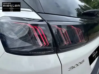 Photo 16 Peugeot 3008  Hybrid4 300 e-EAT8
