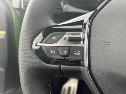 Photo 14 Peugeot 308  PureTech 130ch S&S EAT8