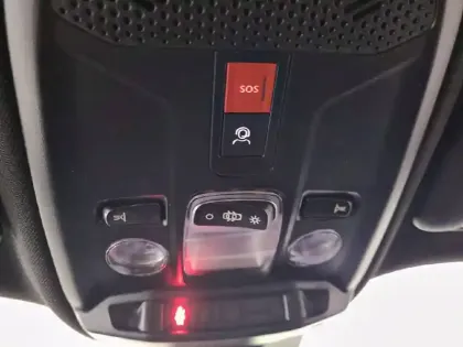 Photo 45 Peugeot 2008  100 S&S BVM6