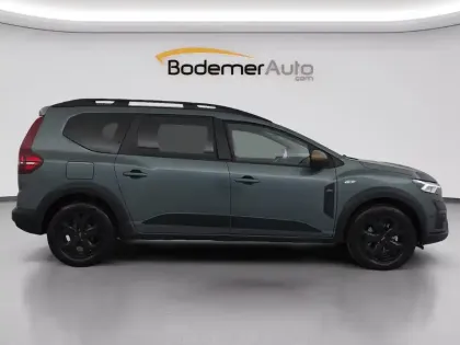 Photo 81 Dacia Jogger  Hybrid 140 7 places GSR2