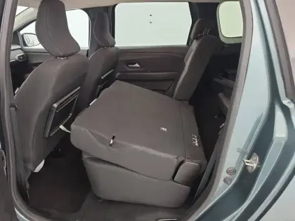 Photo 104 Dacia Jogger  Hybrid 140 7 places GSR2