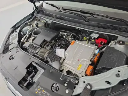 Photo 406 Dacia Jogger  Hybrid 140 7 places GSR2