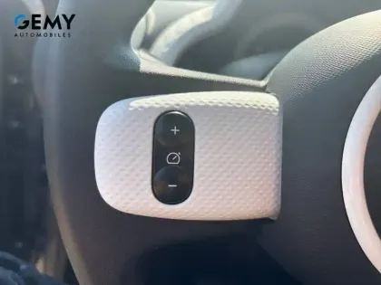 Photo 19 Renault Twingo  III E-Tech