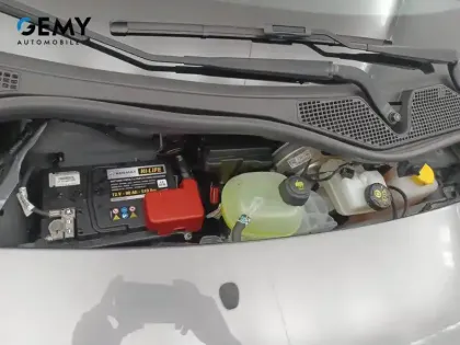Photo 33 Renault Twingo  III E-Tech