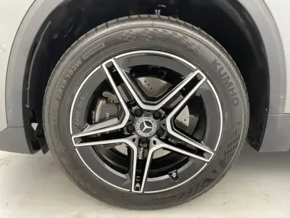 Photo 36 Mercedes GLA  250 e 8G-DCT