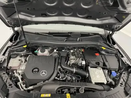 Photo 38 Mercedes GLA  250 e 8G-DCT