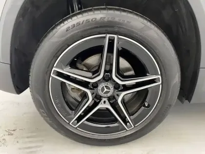 Photo 37 Mercedes GLA  250 e 8G-DCT
