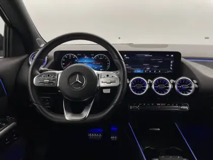 Photo 40 Mercedes GLA  250 e 8G-DCT
