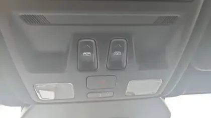 Photo 23 Ford Kuga  2.5 Duratec 180 ch FlexiFuel FHEV E85 Powershift