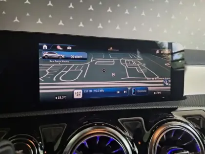 Photo 19 Mercedes Classe A 200 d AMG Line