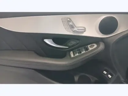 Photo 12 Mercedes GLC  300e 4MATIC SUV AMG Line