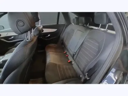 Photo 16 Mercedes GLC  300e 4MATIC SUV AMG Line