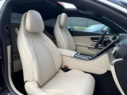 Photo 40 Mercedes CLE  300 e Hybrid EQ AMG Line c